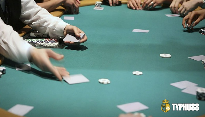 chơi poker đổi thưởng trực tuyến